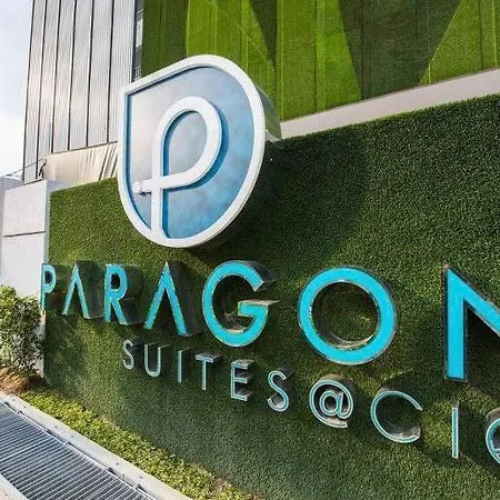 Paragon Suites Jacuzzi Suites Jchome By Mwm Johor Bahru Exterior photo