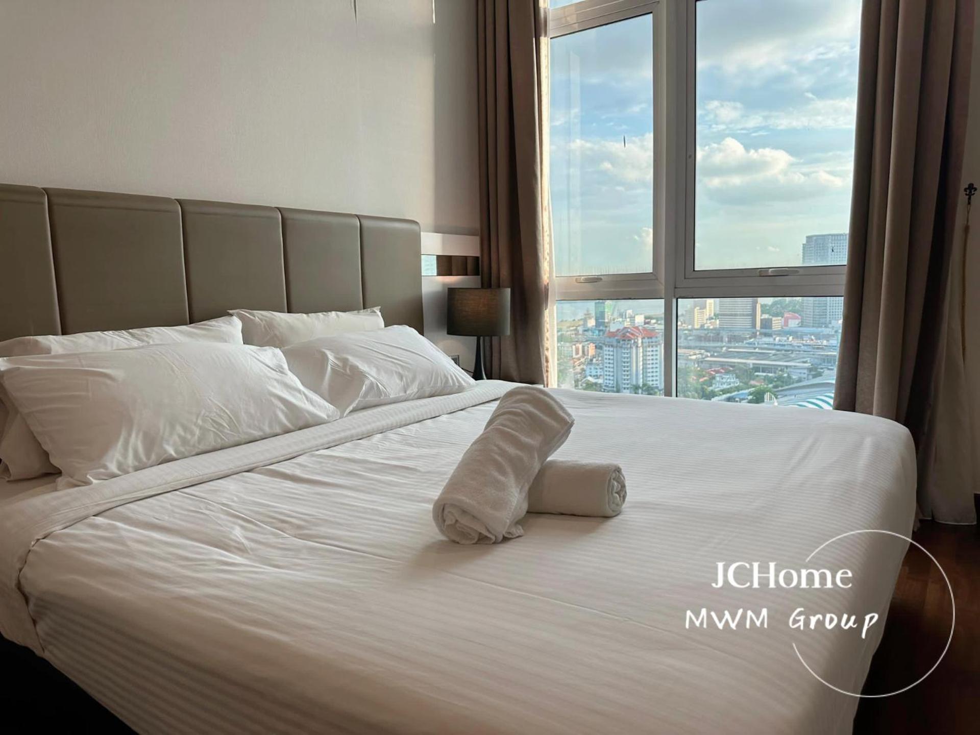 Apartment Paragon Jacuzzi Jchome By Mwm